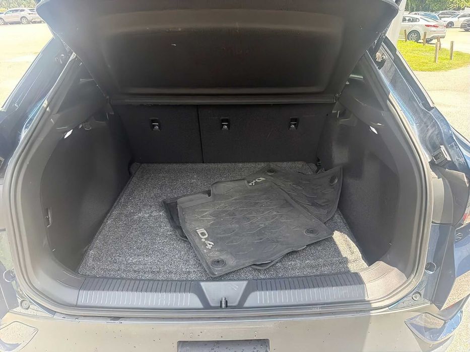 Volkswagen ID.4 Pro      2023