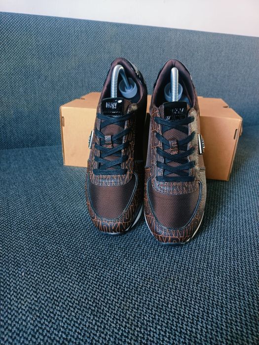Nowe Sneakersy DKNY Davie r. 40.5 / 26 cm – Outlet