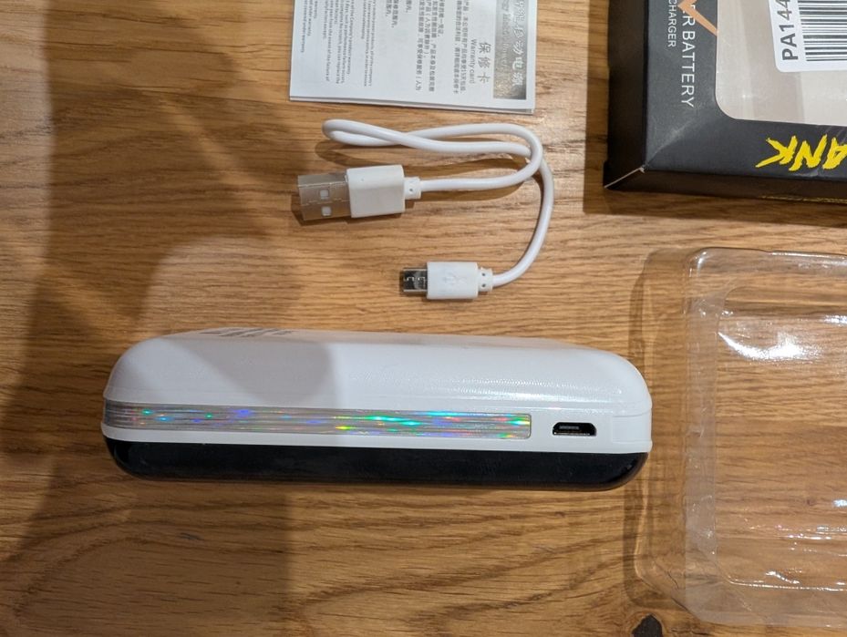 Компактний павербанк Powerbank 10000 з ліхтариком