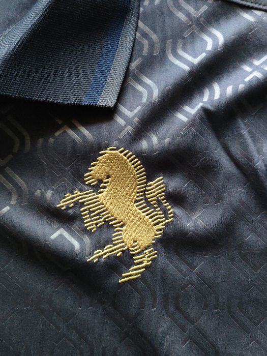 camisola futebol Juventus terceiro kit 2024-25 zebra edição especial