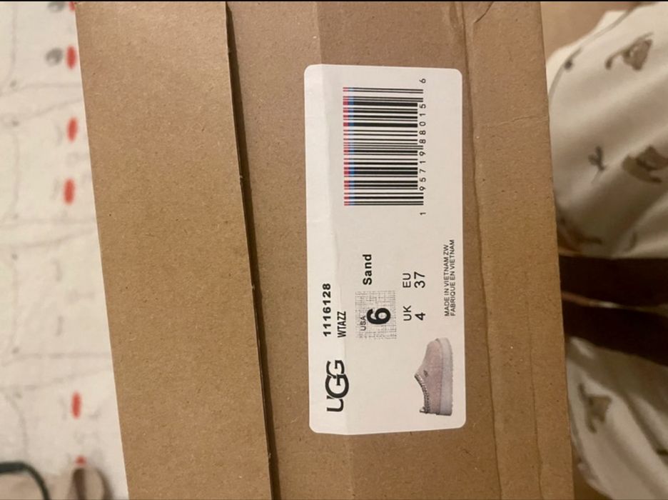 Ugg Tazz // 37 Novas