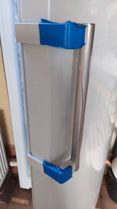 Морозильна камера Haier HF-220WAA