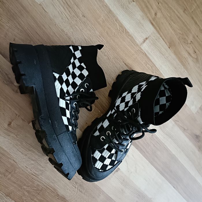 Mega wygodne buty w szachownice 38