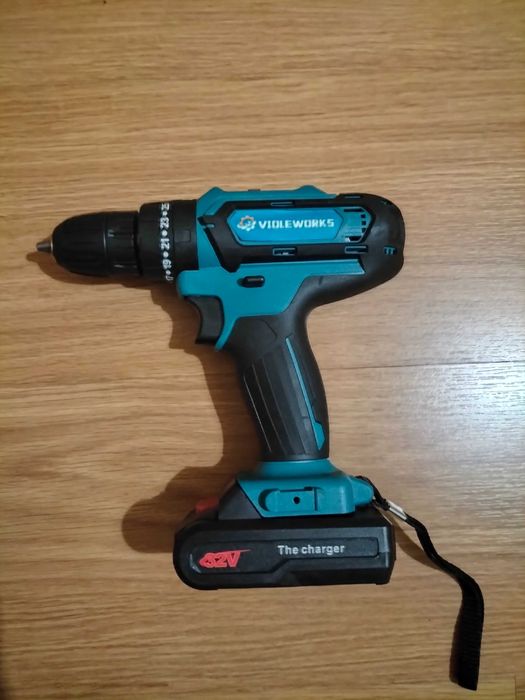 Berbequim a bateria - Novo