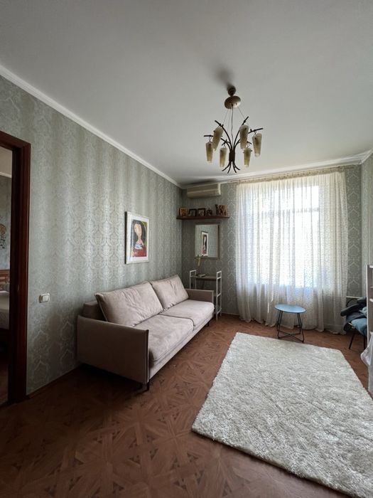 Сдам 2 ком кв Леси Украинки ул.