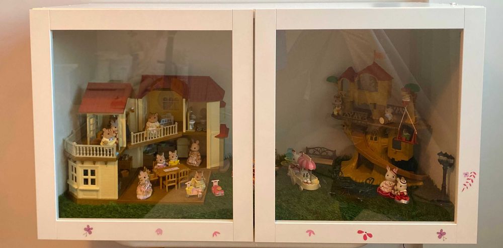 Móvel Estante C/Portas de Vidro