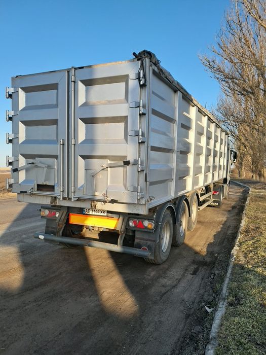Bodex напівпричіп продам обмін на легкове авто