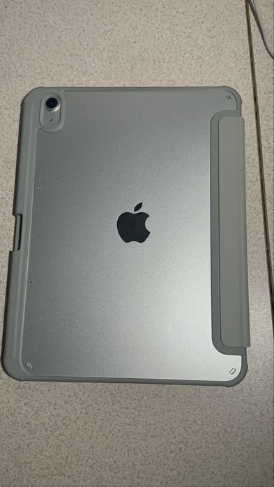 продам айпад А16 в ідеальному стану