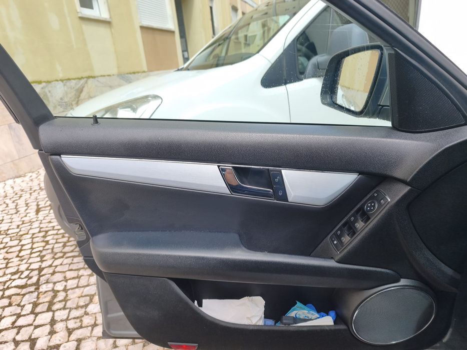 Mercedes benz avantgarde c220