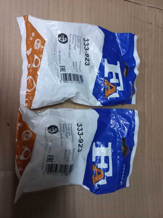 Fiat Stilo Kompletne wieszaki tłumika  + Gratis Zestaw NOWY