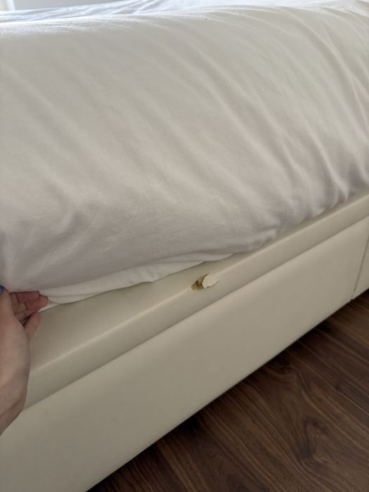 Cama sommier branco + colchão espuma + cabeceira