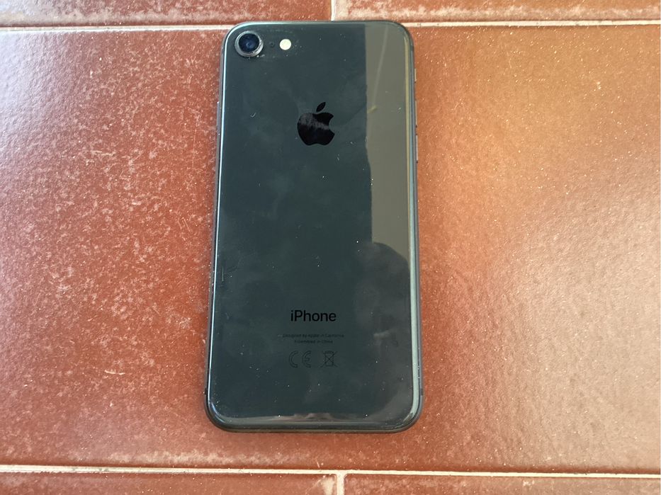Iphone 8 64 gigas bateria 100% desbloqueado