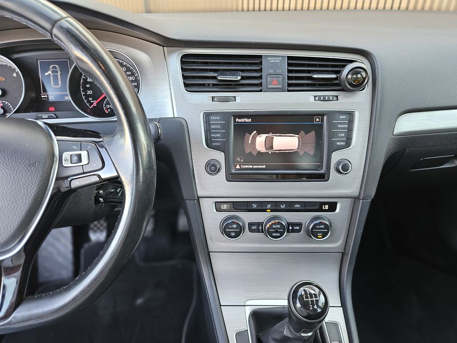 VW Golf Variant 1.6 TDi GPS Edition