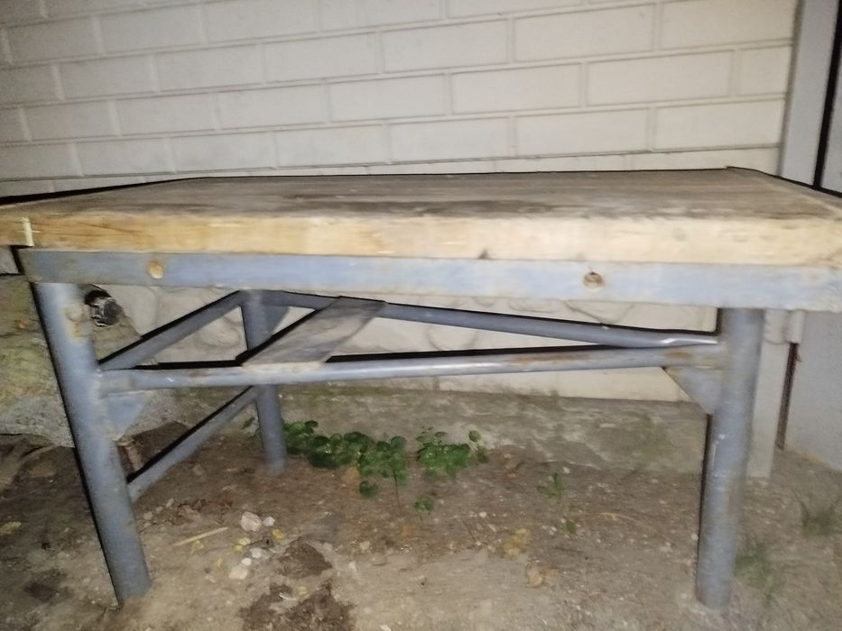 Стіл стол слюсарний