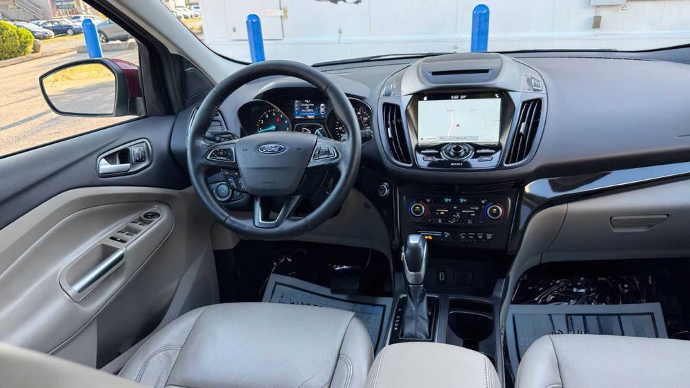 Ford Escape Titanium      2018