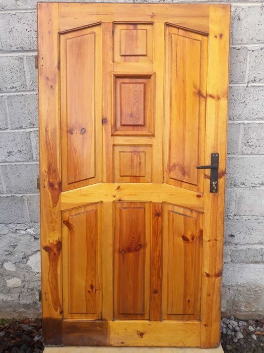 Drzwi zewnętrzne sosnowe 100x185