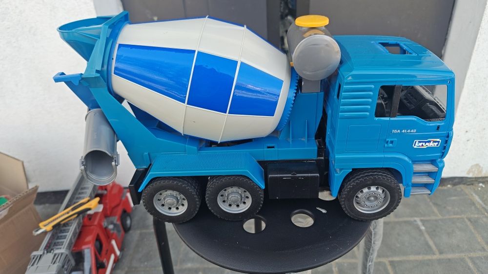 Bruder man betoniarka