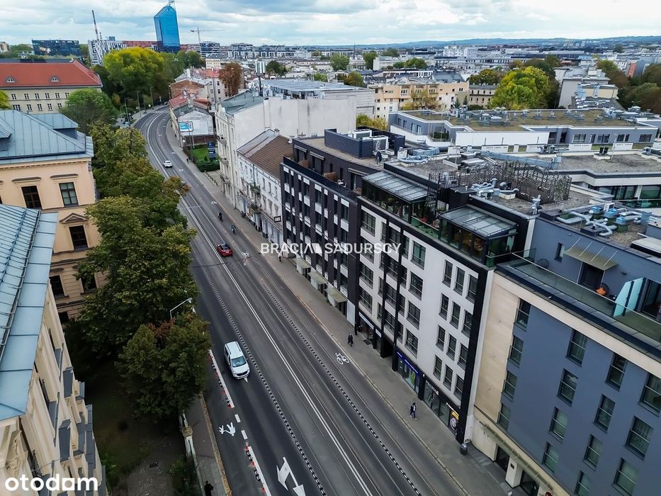 Duża witryna / główna ulica / Hala Targowa