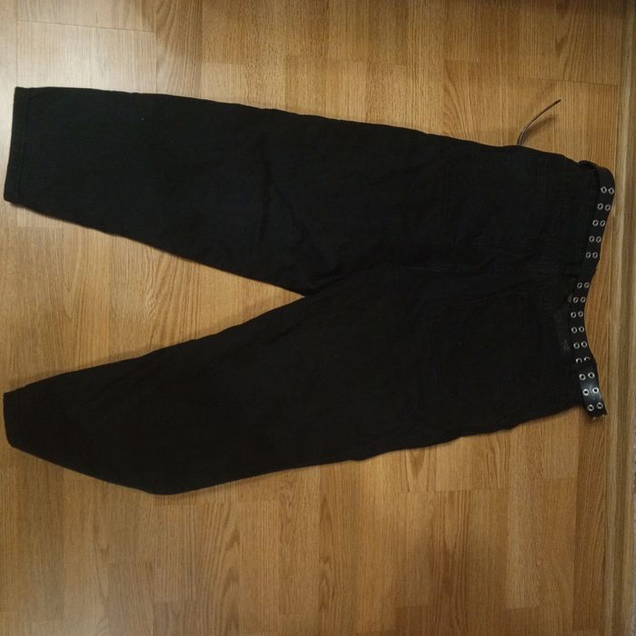 Чорні джинси балони