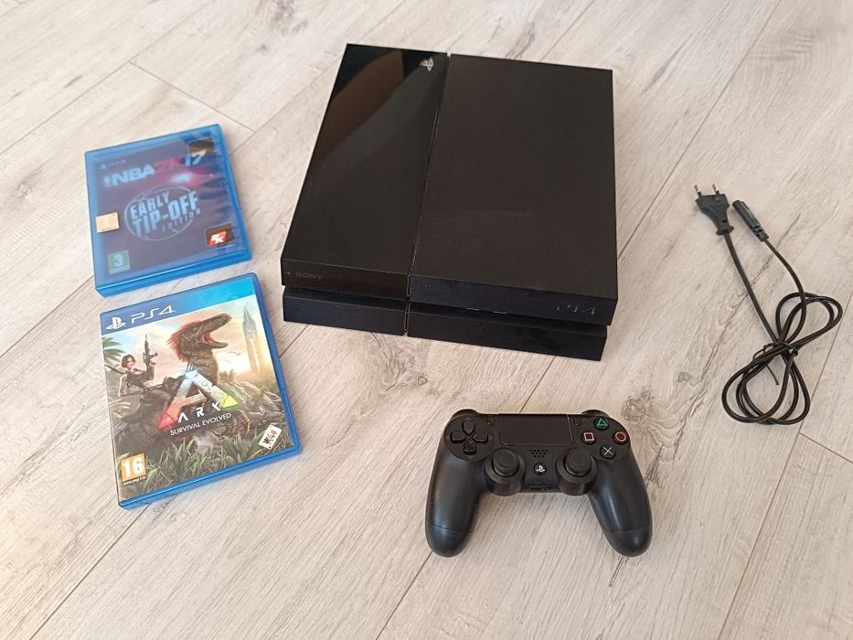 Konsola Ps4 SONY 500GB pad bezprzewodowy 2 gry