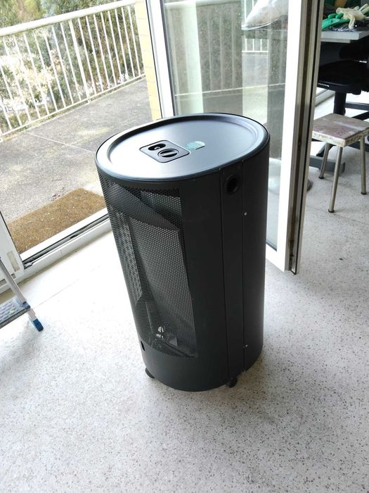 Aquecedor a gás com rodas