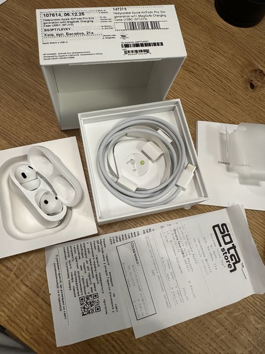 Apple Airpods Pro 2nd generation with magsafe USBC