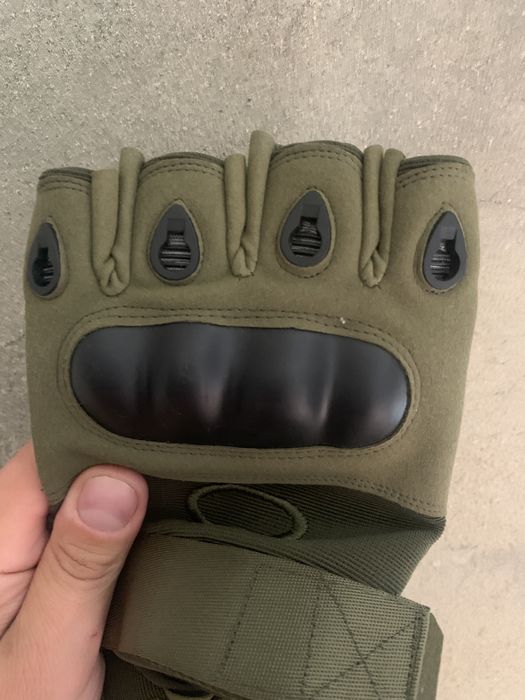Перчатки тактические