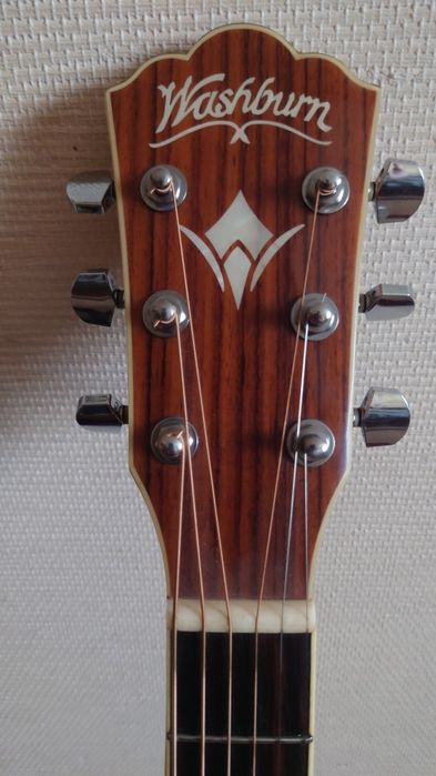 Продам гітару Washburn WD10SCE NT
