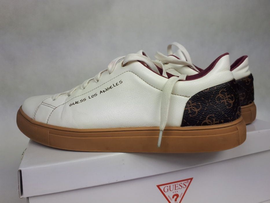 Męskie sneakersy GUESS białe monigram brąz 43 oryginalne