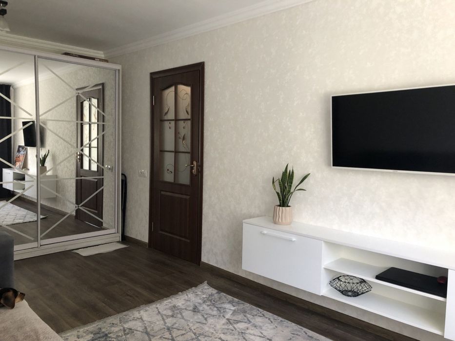 Продаж 2-кімнатної квартири  поблизу центру