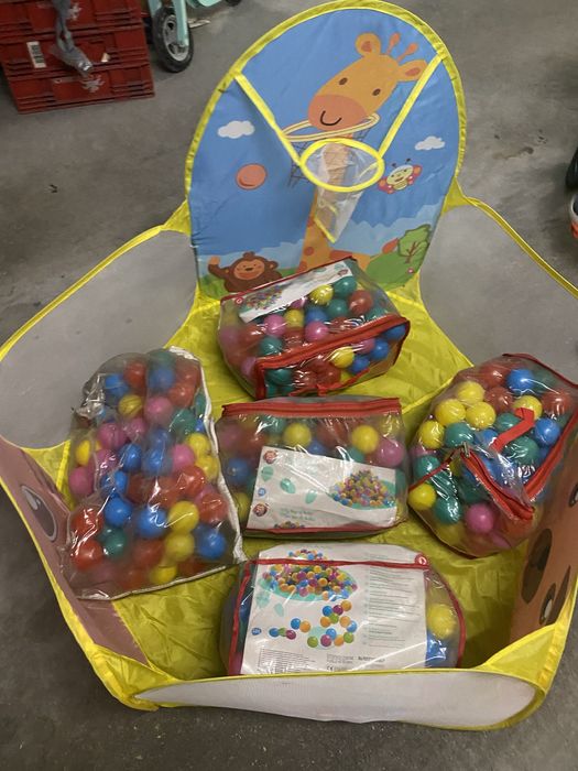 Piscina de bolas para criança
