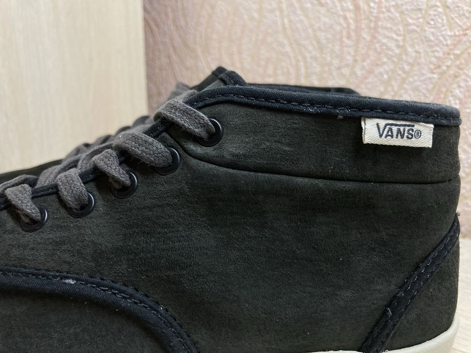 Теплые кожаные кеды Vans.