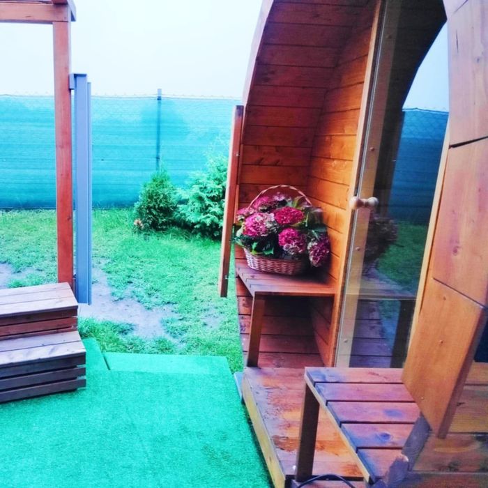 Domek z gorącą balią jacuzzi oraz sauną  Kaszuby staw,