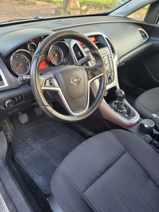 Opel astra j 1.3 cdti