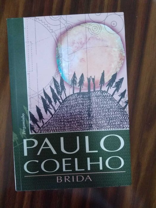 Livros - Romances variados - livros em bom estado