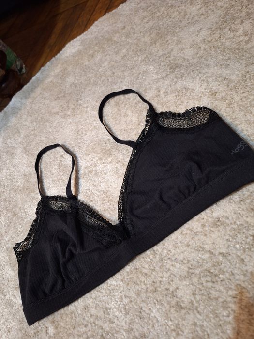 Czarny biustonosz Sloggi L