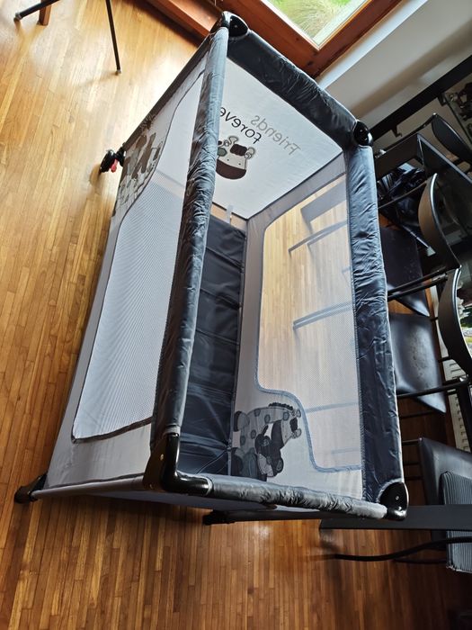 Łóżeczko turystyczne