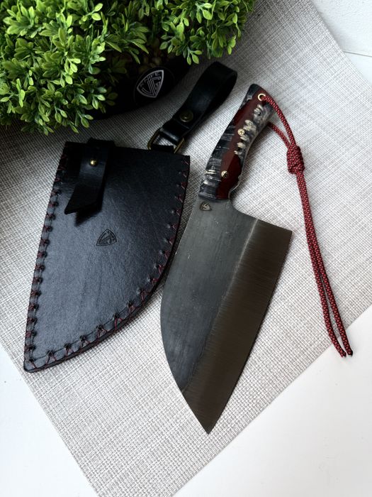 Ніж ручної роботи, для кухні ,серб