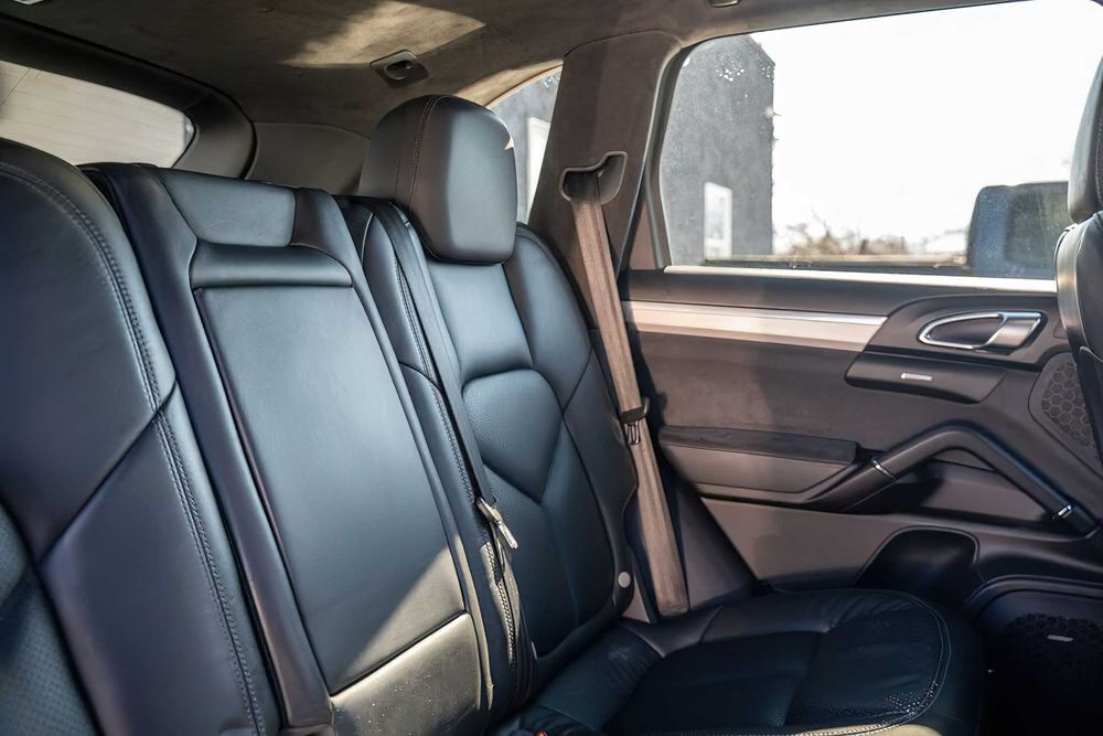 Porsche Cayenne      2017