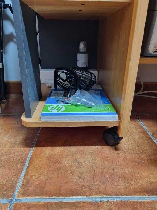 Secretaria Madeira Para Escritório com Rodas