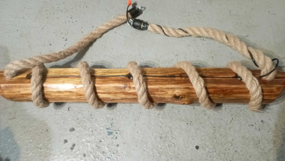 Lampa z bala i liny jutowej