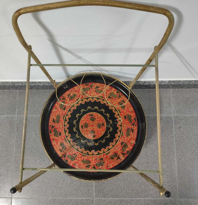 Carrinho metálico de bebidas - bar