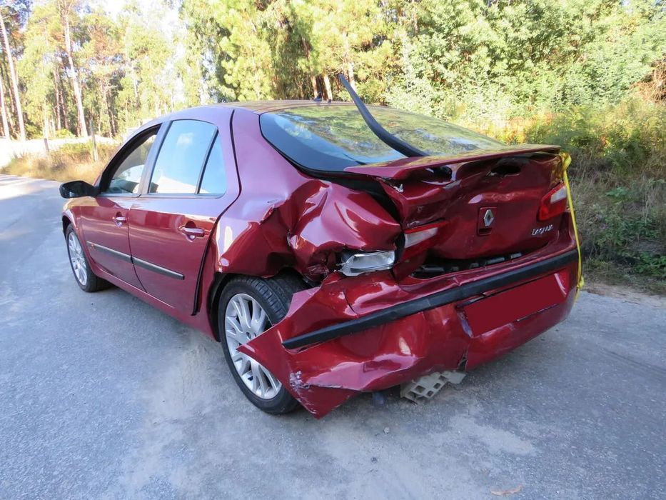 Renault Laguna II 1.8 (116Cv) de 2003 - Peças Usadas (8583)