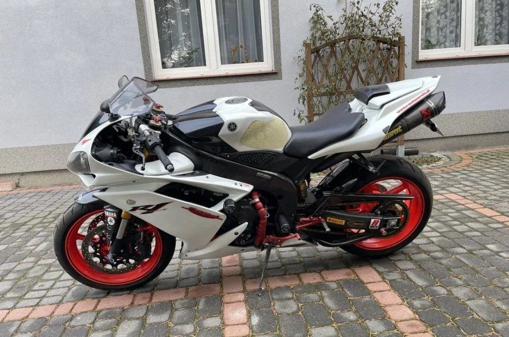 Пригон  yamaha r1 RN 19