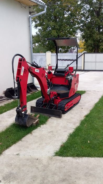 Послуги міні-екскаватора, копання траншей, фундаментів