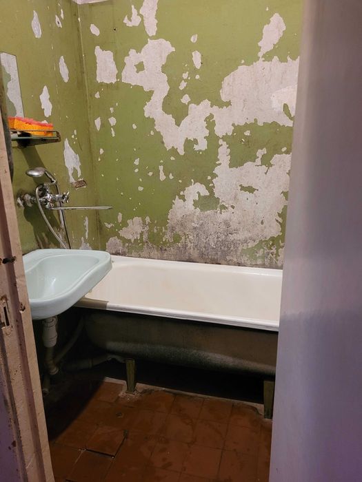 Продам 3-х комнатную квартиру, район Ласточка. Торг