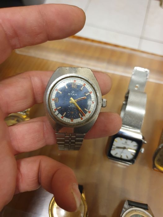 Relógios a corda e automático