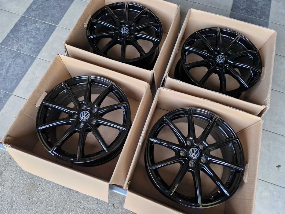 Alufelgi 17 5x112 VW Golf Passat Jetta Touran Caddy T-Roc Czarne 705#