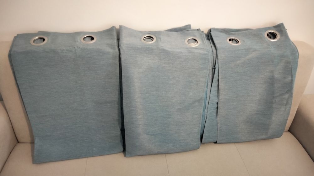 Conjunto 3 cortinados azuis opacos