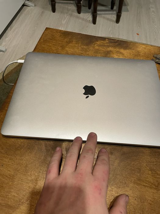 Продам або обміняю мак либо на игровой пк либо на айпад